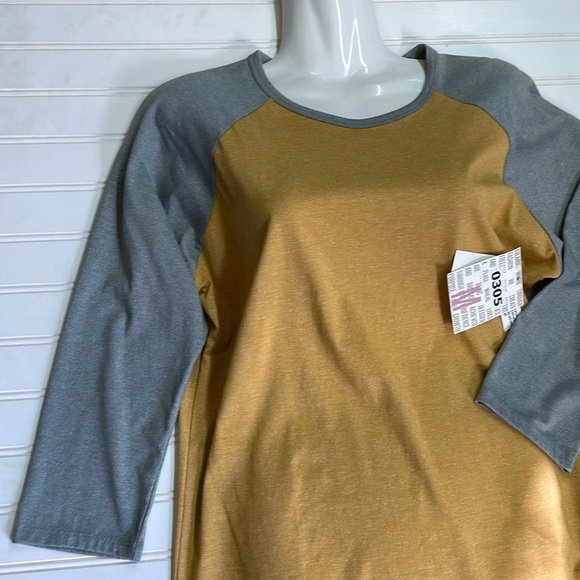 LulaRoe Microstriped Randy Top-#0305 - Picture 4 of 12